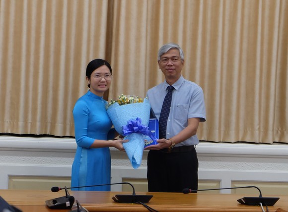 Bà Vương Thanh Liễu làm Phó Chủ tịch UBND quận 6 ảnh 1