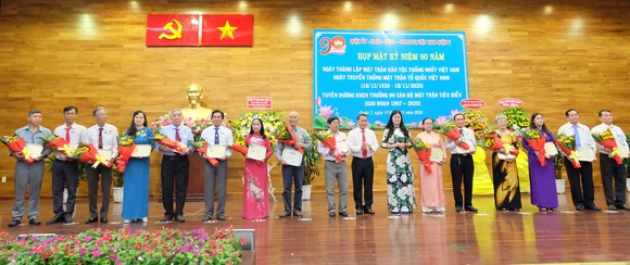 TPHCM: Nhiều địa phương kỷ niệm 90 năm Ngày truyền thống MTTQ Việt Nam ảnh 2