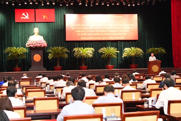 TPHCM thi hành kỷ luật nhiều cán bộ vi phạm phòng chống dịch Covid-19 ảnh 1