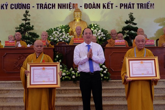 Hòa thượng Thích Lệ Trang làm Trưởng Ban Trị sự Giáo hội Phật giáo Việt Nam TPHCM ảnh 8