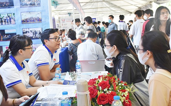 Học viện Cán bộ TPHCM có 782 chỉ tiêu tuyển sinh cho năm học 2022 ảnh 2