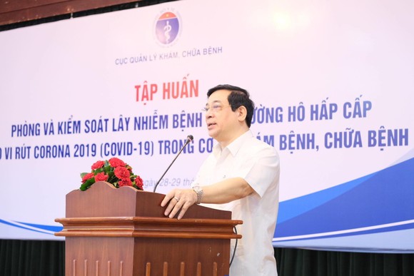 PGS – TS Lương Ngọc Khuê, Cục trưởng Cục quản lý Khám chữa bệnh (Bộ Y tế) phát biểu tại buổi tập huấn