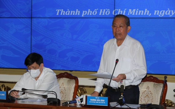 Phó Thủ tướng thường trực Trương Hòa Bình: TPHCM cần kiên trì chống dịch, không lơ là, mất cảnh giác ảnh 1