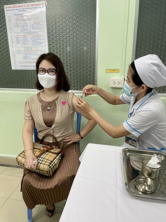 288.000 liều vaccine Covid-19 của AstraZeneca đã về Việt Nam ảnh 1