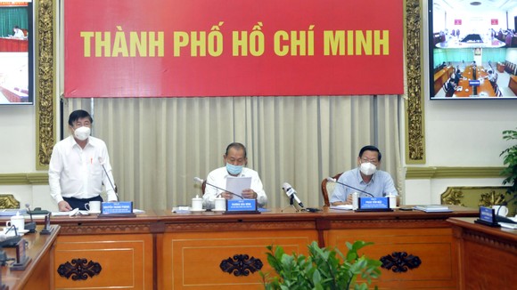Thứ trưởng Nguyễn Trường Sơn: Việc xét nghiệm ở TPHCM phải theo hướng giãn cách cả về thời gian, địa điểm ảnh 1
