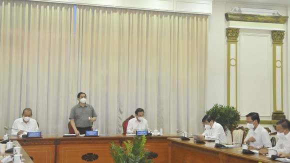 Thủ tướng Chính phủ Phạm Minh Chính: Cả nước đang mong đợi, hy vọng, trông chờ và tin tưởng vào TPHCM ảnh 3