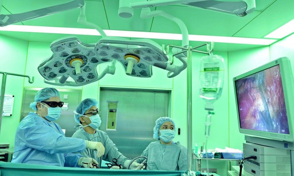 Một ca nội soi 3D điều trị ung thư tiền liệt tuyến tại Bệnh viện Đại học Y dược TPHCM
