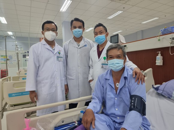 Bệnh viện huyện Bình Chánh làm chủ kỹ thuật can thiệp tim mạch ảnh 1
