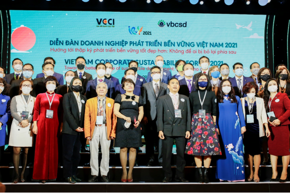 C.P. Việt Nam năm thứ 2 liên tiếp đạt 'Top 10 Doanh nghiệp bền vững Việt Nam - lĩnh vực sản xuất' ảnh 2