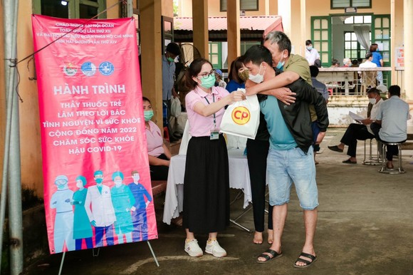 C.P. Việt Nam đồng hành cùng 'Thầy thuốc trẻ làm theo lời Bác, tình nguyện vì sức khỏe cộng đồng năm 2022' ảnh 3