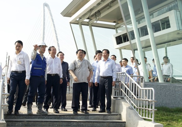 Thủ tướng khảo sát tuyến Metro Bến Thành – Suối Tiên ảnh 3