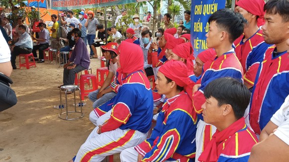 Lễ hội đua thuyền tứ linh Lý Sơn được công nhận là di sản văn hóa phi vật thể quốc gia ảnh 9