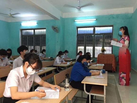 Học sinh ở Quảng Ngãi bắt đầu đi học trở lại từ ngày 7-2 ảnh 1