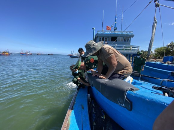 Xác minh tàu cá Quảng Ngãi bị ca nô nước ngoài cướp và bắn thuyền viên ảnh 2