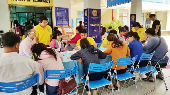 Trường ĐH Bà Rịa - Vũng Tàu không tổ chức kỳ thi riêng, mở 6 đợt xét học bạ ảnh 1