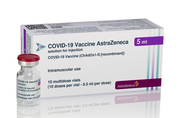 VNVC tiếp nhận đăng ký vaccine Covid-19 đầu tiên tại Việt Nam ảnh 1