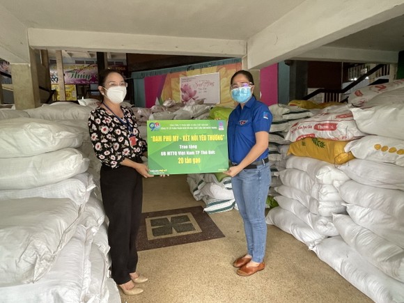 Nỗ lực và tấm lòng của người lao động PVFCCo trong đại dịch ảnh 4