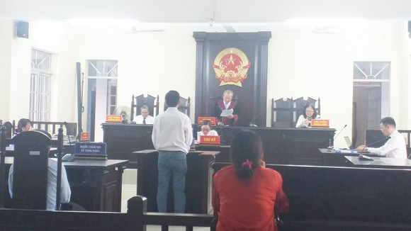 Phiên tòa xét xử sơ thẩm bị cáo Phạm Văn Minh