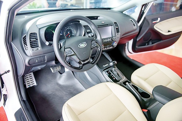 Kia Cerato - dòng sedan được lựa chọn nhiều nhất hiện nay… ảnh 1