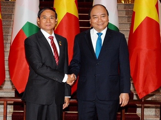 政府總理阮春福（右）與緬甸總統吳溫敏。（圖源：陳海）