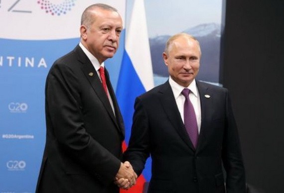 土耳其總統埃爾多安（左）與俄羅斯總統普京。（圖源：互聯網）