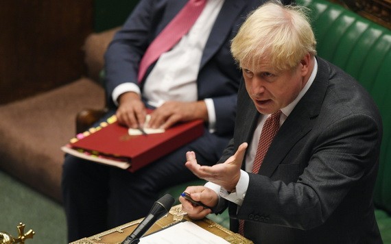 英首相在下議院強調他會繼續推動《內部市場法案》。（圖源：Getty Images）