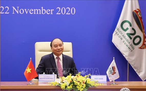 越南政府總理阮春福出席會議。（圖源：越通社）
