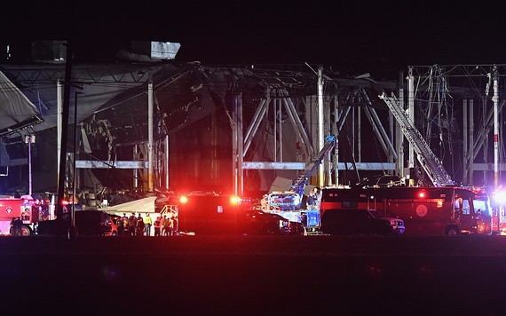 位於伊利諾伊州愛德華茲維爾的亞馬遜倉庫大面積倒塌。（圖：互聯網）