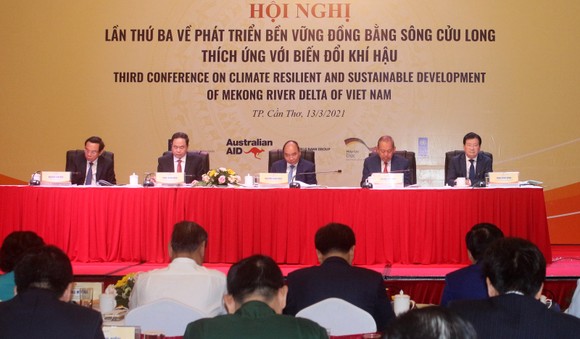 Thủ tướng Nguyễn Xuân Phúc gợi mở nhiều vấn đề phát triển bền vững ĐBSCL ảnh 1