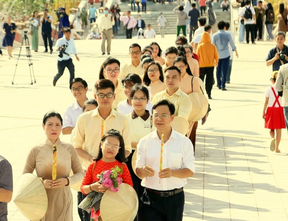 Lần đầu tiên tổ chức giỗ Tổ tại Đền thờ Vua Hùng - Cần Thơ ảnh 5