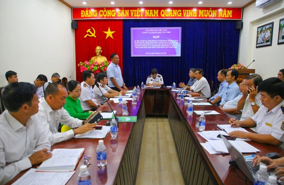 Cần đánh giá khoa học về việc gây sạt lở của tàu cao tốc trên sông Hậu ảnh 1