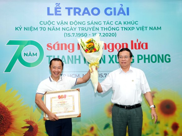 8 tác phẩm đoạt giải Cuộc vận động sáng tác ca khúc kỷ niệm 70 năm ngày truyền thống lực lượng TNXP Việt Nam ảnh 1