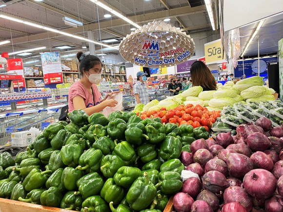 Sức mua yếu, chợ, siêu thị hoạt động khó khăn ảnh 3