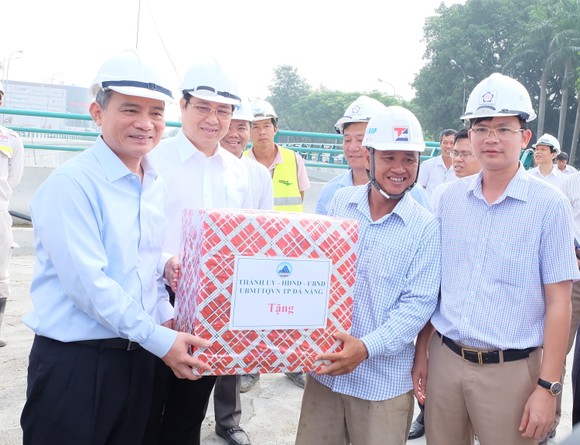 VIDEO: Hầm chui Nguyễn Tri Phương - Điện Biên Phủ sẽ đưa vào sử dụng sáng 30-10 ảnh 2