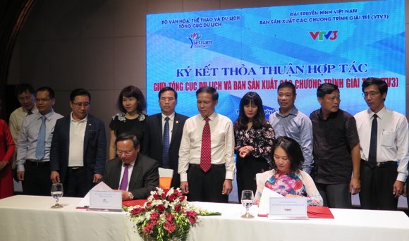 Tổng cục Du lịch và VTV3 ký thỏa thuận hợp tác quảng bá du lịch Việt Nam qua game show ảnh 1