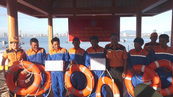 Tàu cá cùng 6 ngư dân Đà Nẵng gặp nạn ở phía Nam quần đảo Hoàng Sa ảnh 4