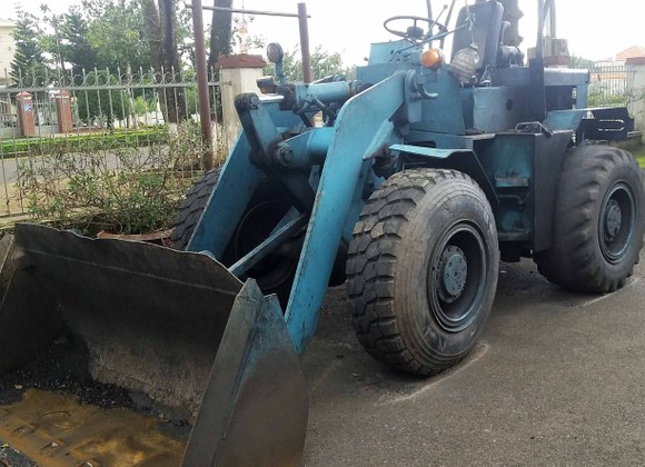 Thuê xe tải chở trộm máy xúc từ Lâm Đồng về Đồng Nai bán ảnh 2