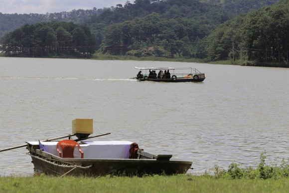 Hồ cấp nước sinh hoạt cho Đà Lạt ngày càng ô nhiễm ảnh 10