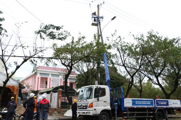 Cơn bão số 10 xuất hiện ảnh 5