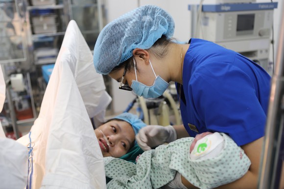 Hơn 3.000 trẻ em sẽ chào đời ngày đầu năm mới ở Việt Nam ảnh 1
