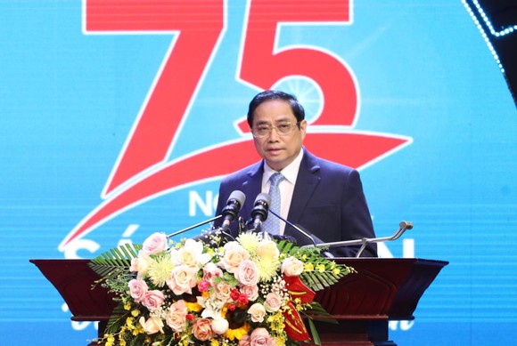 Thủ tướng Phạm Minh Chính: Càng khó khăn càng sáng tạo nhiều hơn nữa ảnh 1