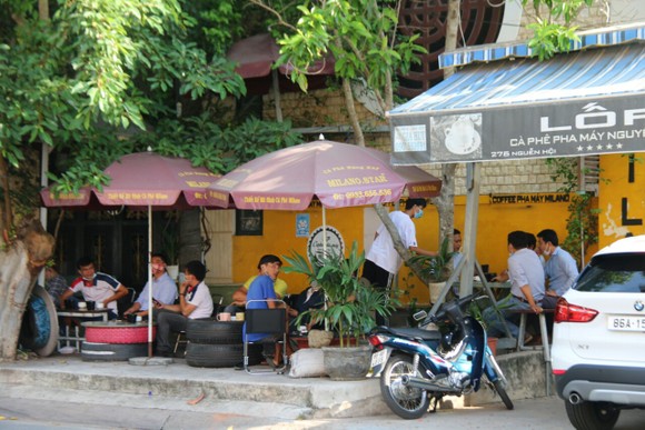 Bình Thuận yêu cầu đình chỉ hoạt động các quán cà phê vi phạm quy định phòng chống dịch ảnh 1
