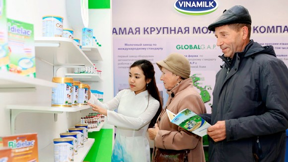 Sản phẩm sữa Việt Nam đang được bày bán tại thị trường Nga