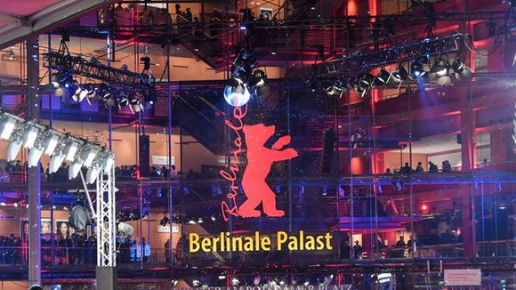 Berlinale lần thứ 71 chính thức khai mạc theo hình thức trực tuyến. Nguồn: EPA