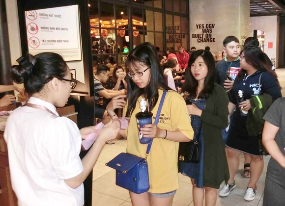 Phát triển công nghiệp văn hóa: Xu thế số hóa và cuộc cạnh tranh khốc liệt ảnh 2