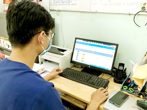 Số lượng người dân mắc Covid-19 khai báo online  tại phường An Phú Đông, quận 12 chỉ khoảng 30% tổng số ca mắc