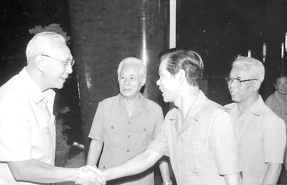 Đại sứ Vũ Hắc Bồng, một con người bản lĩnh và chân tình ảnh 1