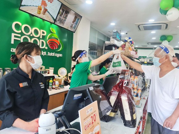 Bán lẻ Việt vững vàng ở phân khúc cửa hàng chuyên dụng ảnh 1