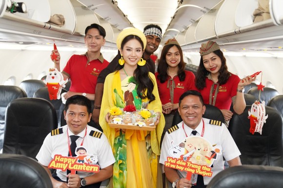 'Chị Hằng' Huỳnh Nguyễn Mai Phương bất ngờ vui Tết Trung Thu trên chuyến bay Vietjet ảnh 13