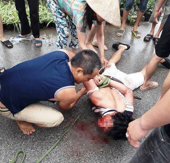 Sự thật về kẻ "bắt cóc trẻ em" ở Văn Giang bị người dân đánh dã man ảnh 1